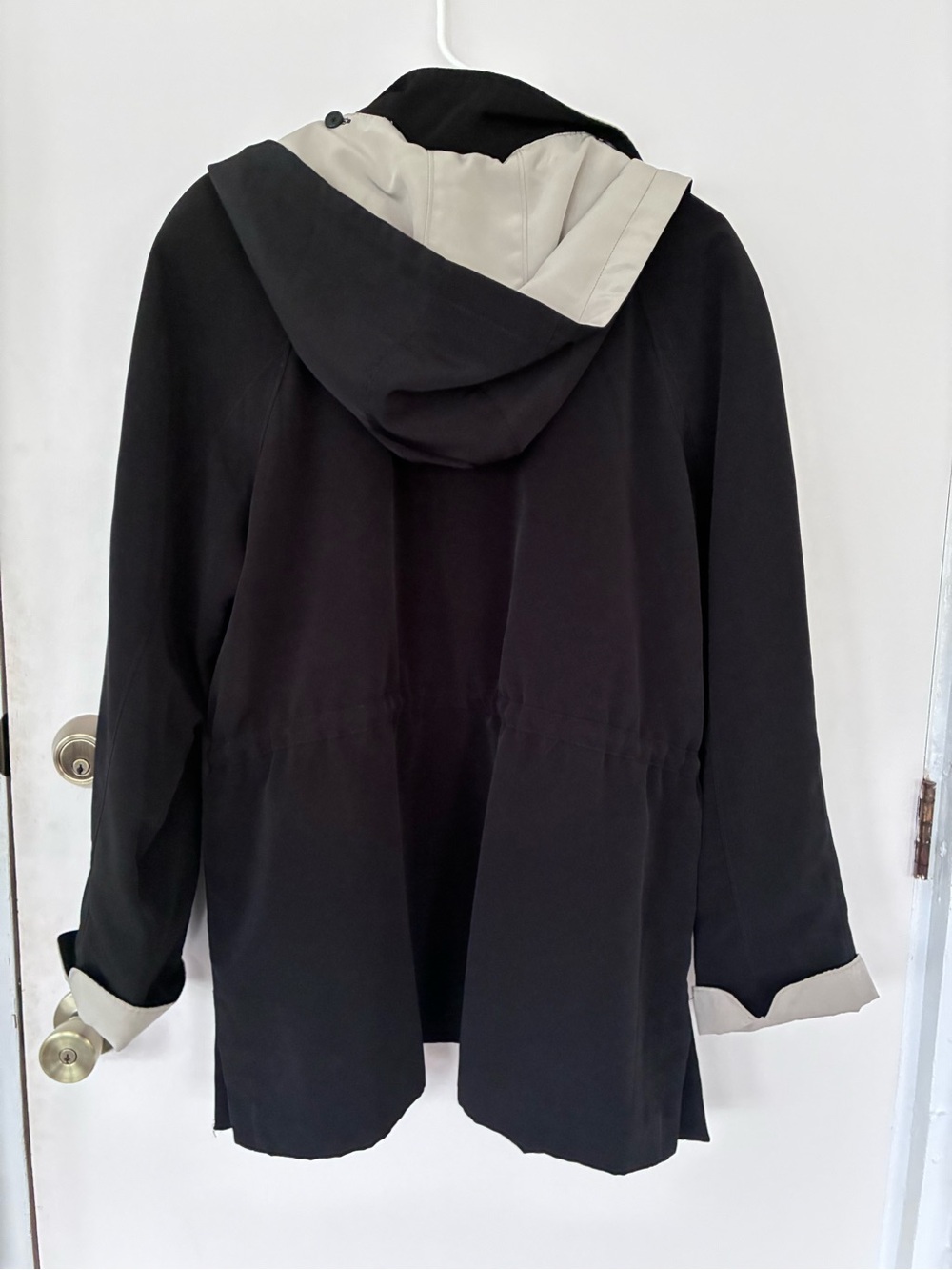 Jones New York Black Rain Jacket with Removable Beige Hood - Picture 3 of 9